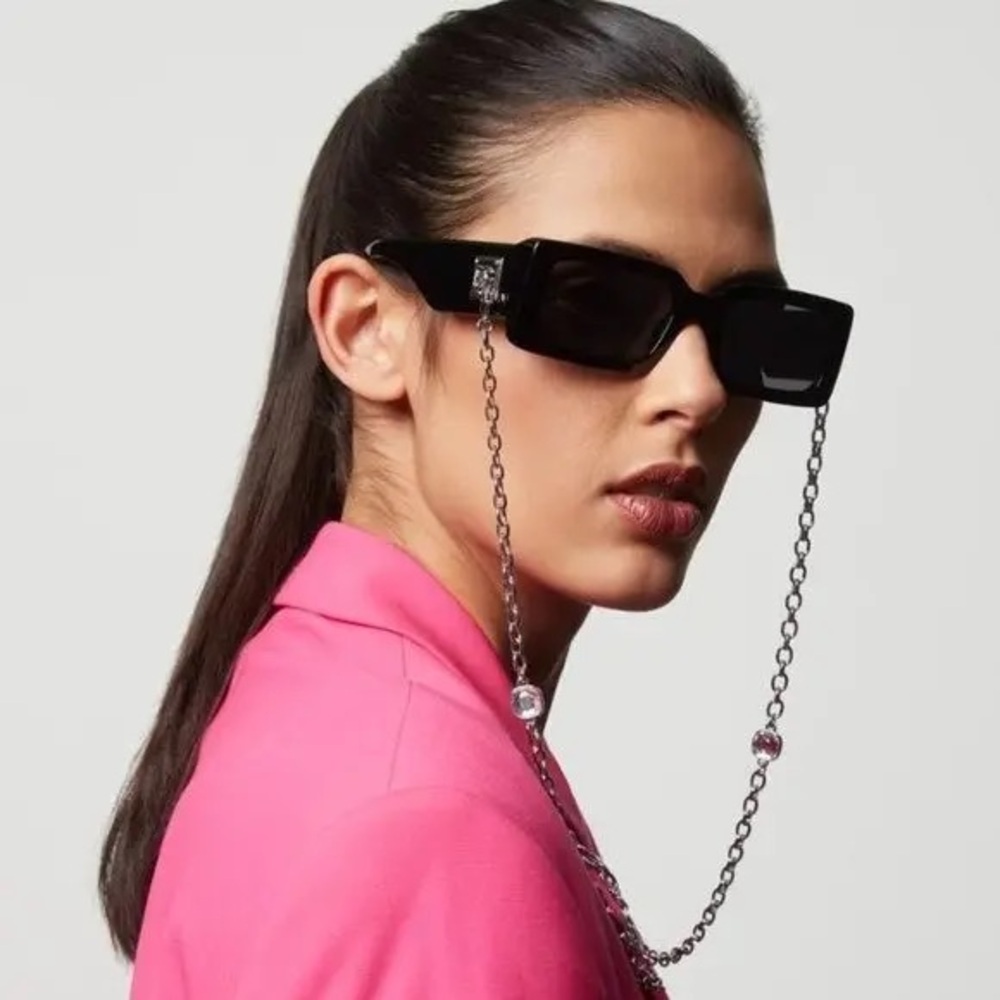 Chic Black Sunglasses DOLCE & GABBANA 4416 501/6G